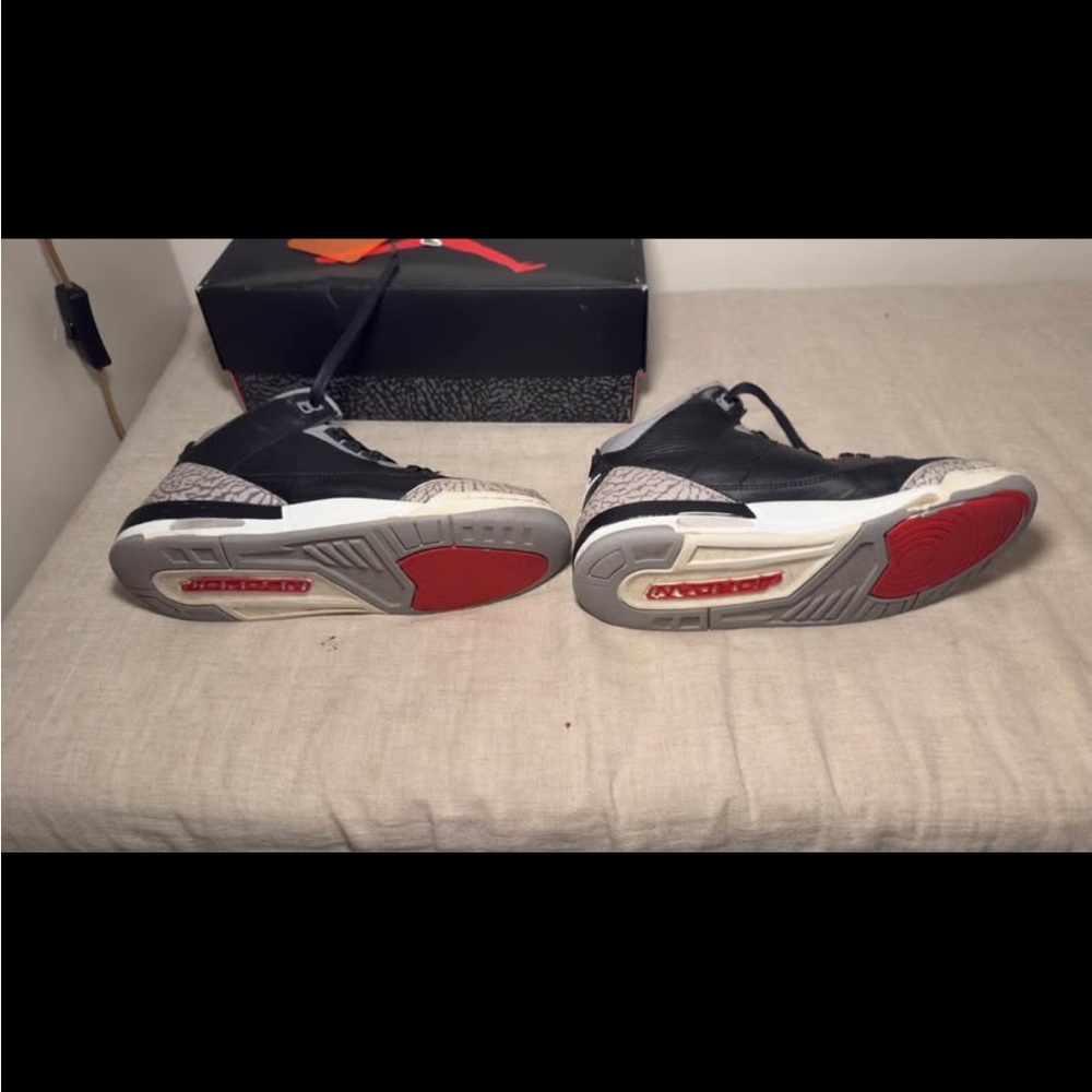 Black Cement Air Jordan 3 - Size 7Y - Picture 2 of 4